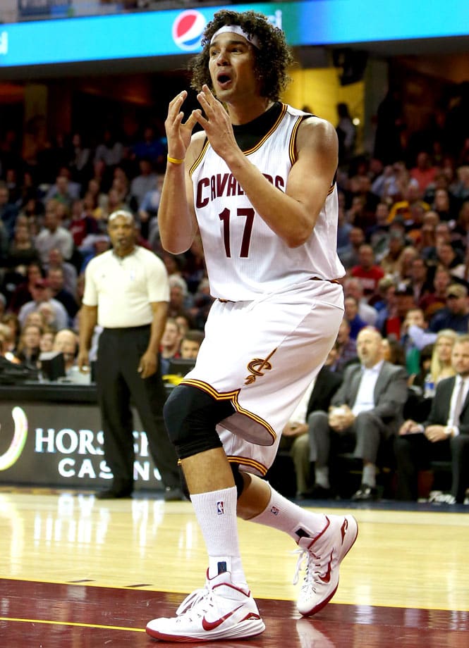 Anderson-Varejao-2014-1223-foul-face-react.jpg